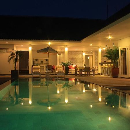 Villa Asana クタ 部屋 写真